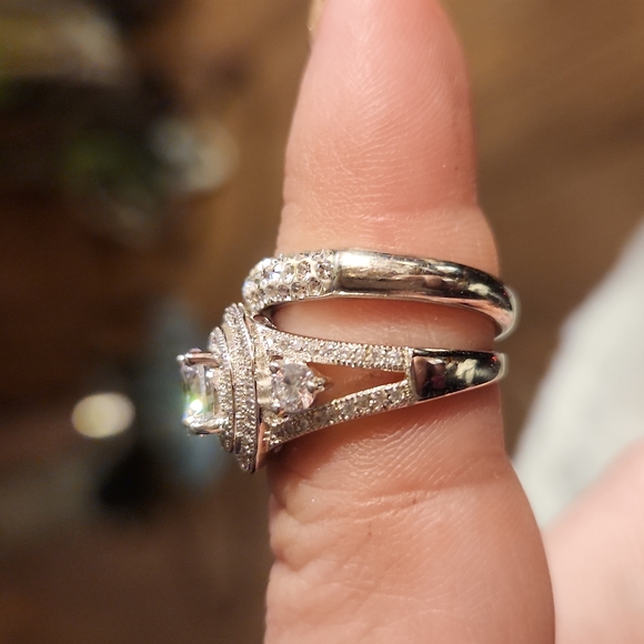 Wedding ring and band - Picture 5 of 7